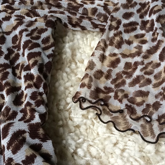 Semi Sheer Ruffle Leopard Blouse - Picture 5 of 7